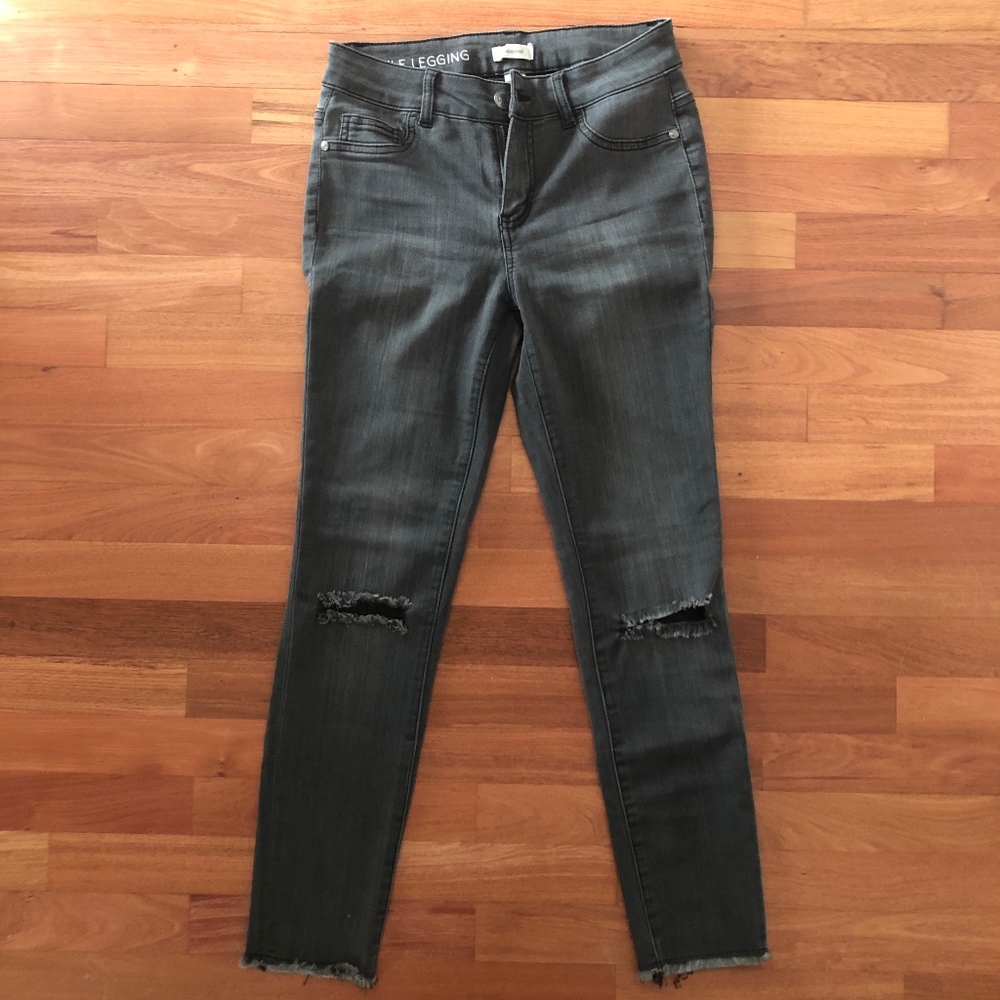 Black jeggings